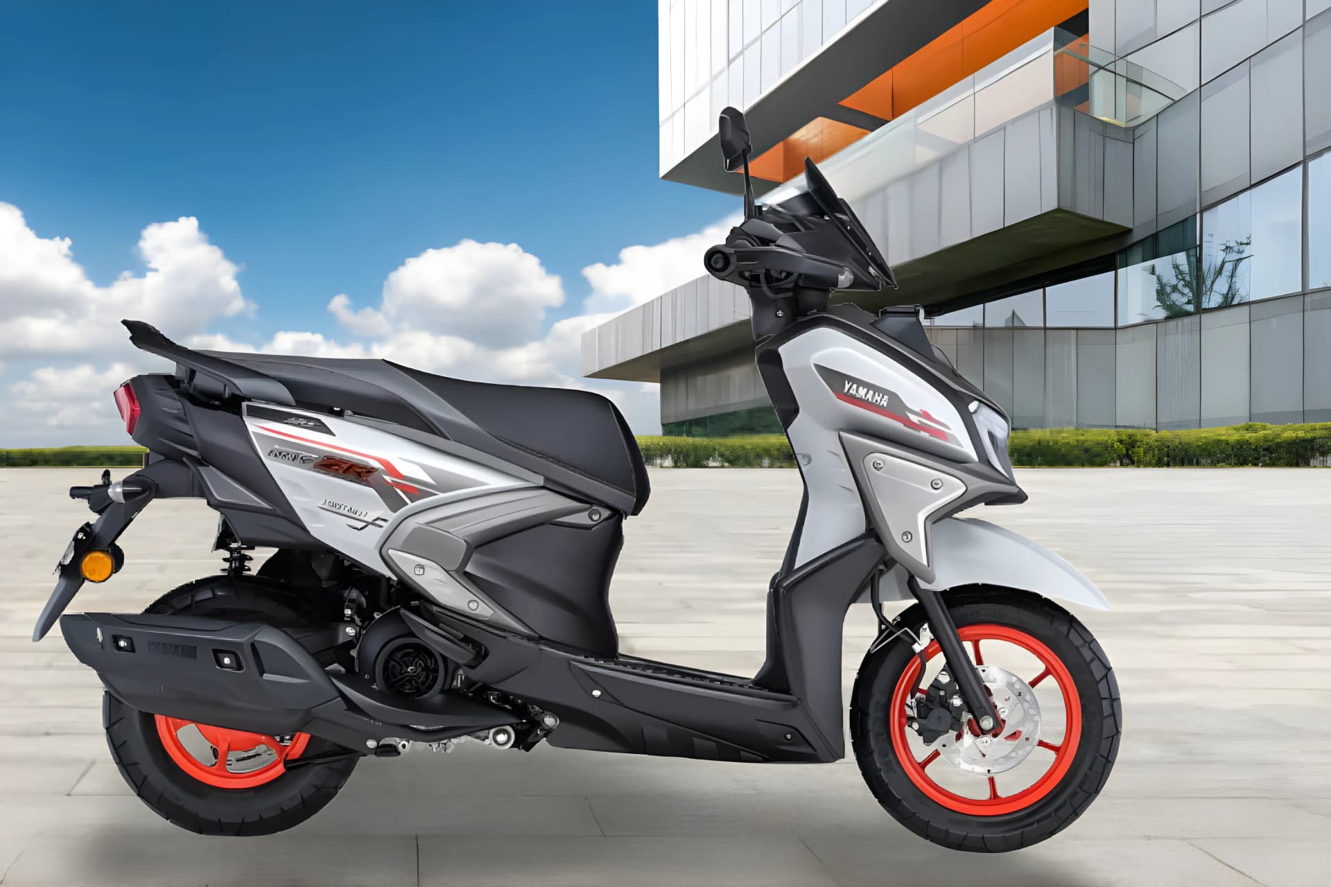 Yamaha Ray ZR 125 Fi Street Rally Right Side View