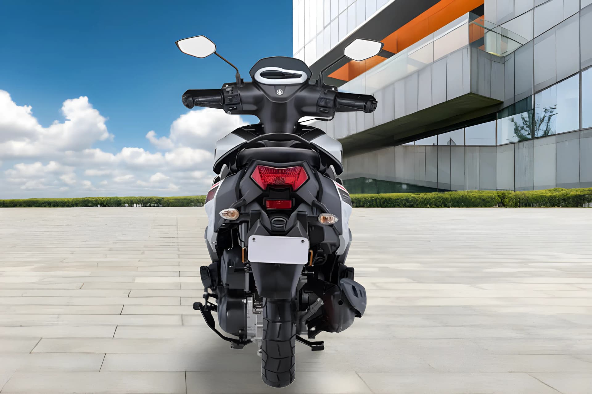 Yamaha Ray ZR 125 Fi Street Rally Rear View