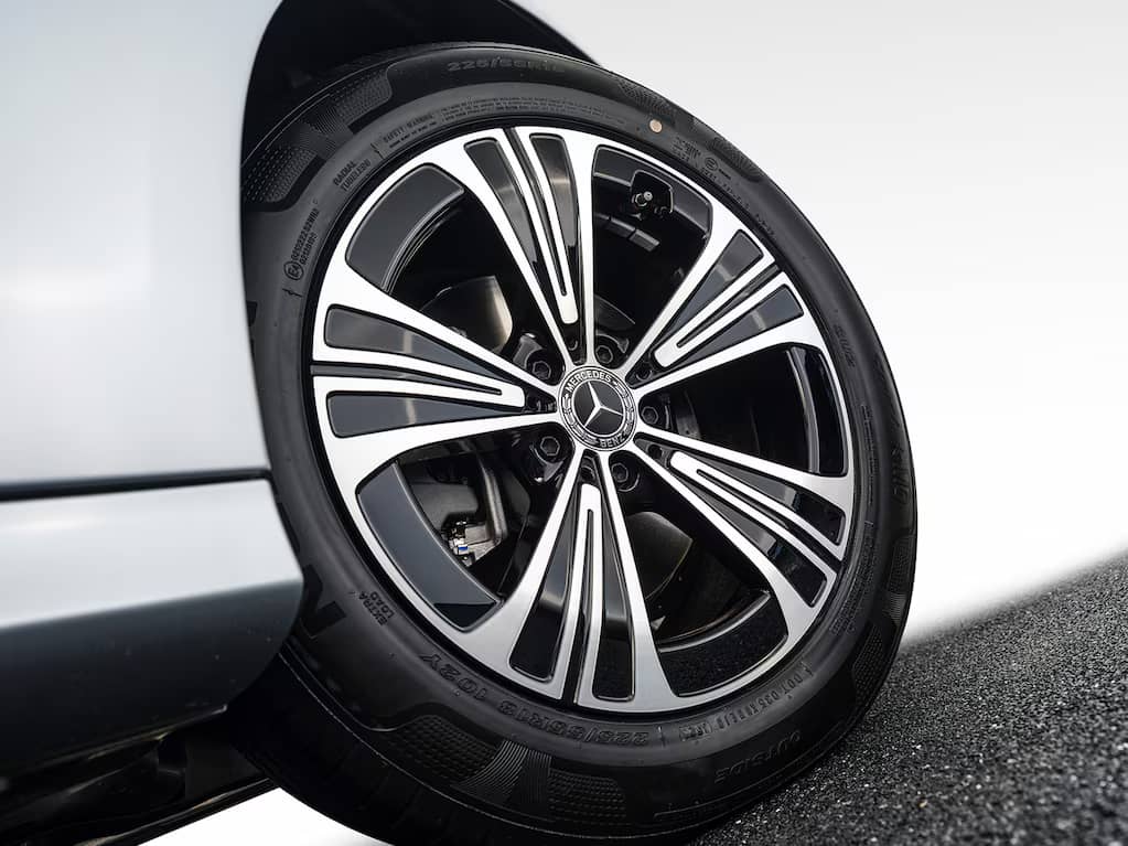 light-alloy wheels